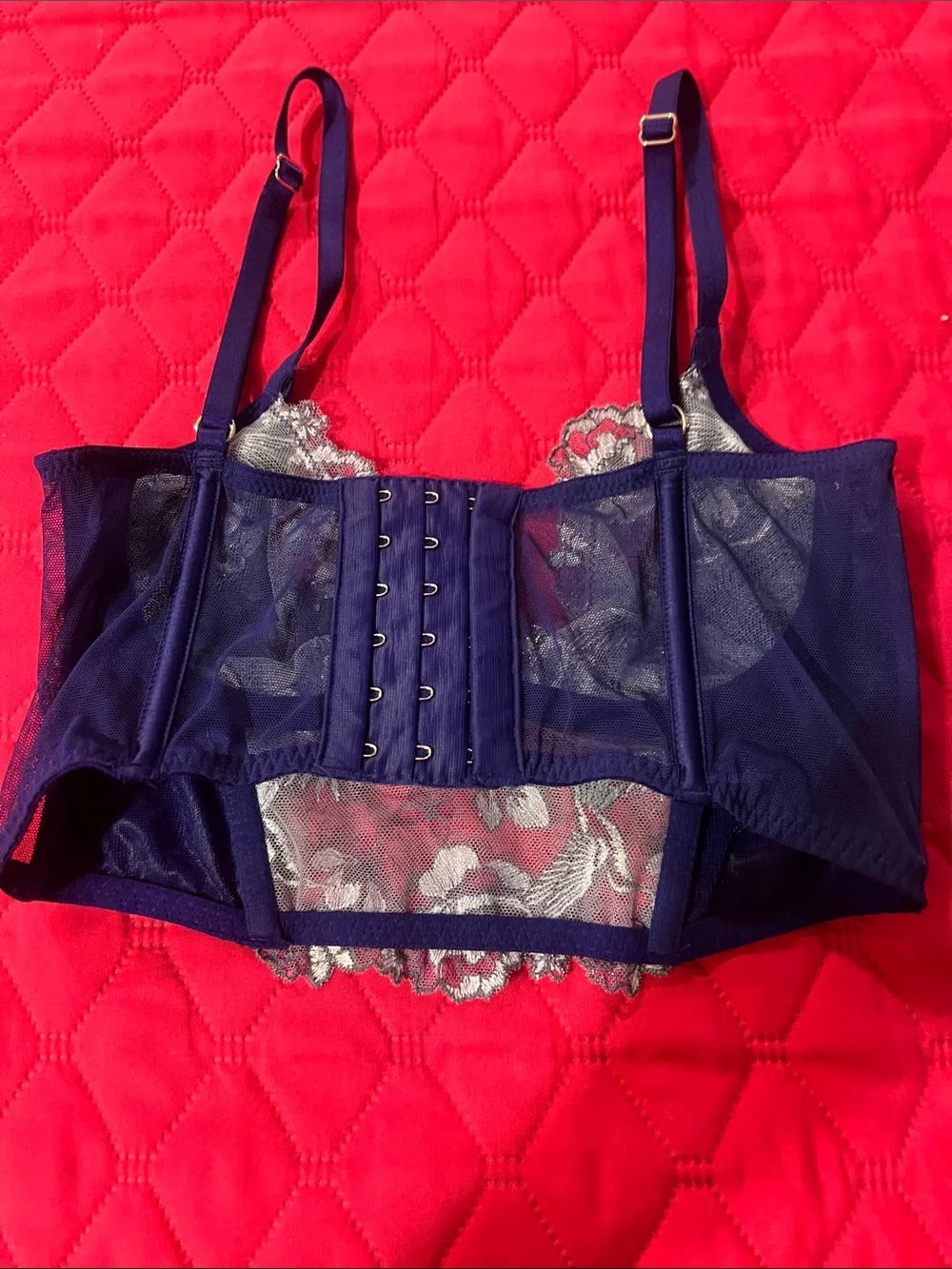 Unknown charming navy